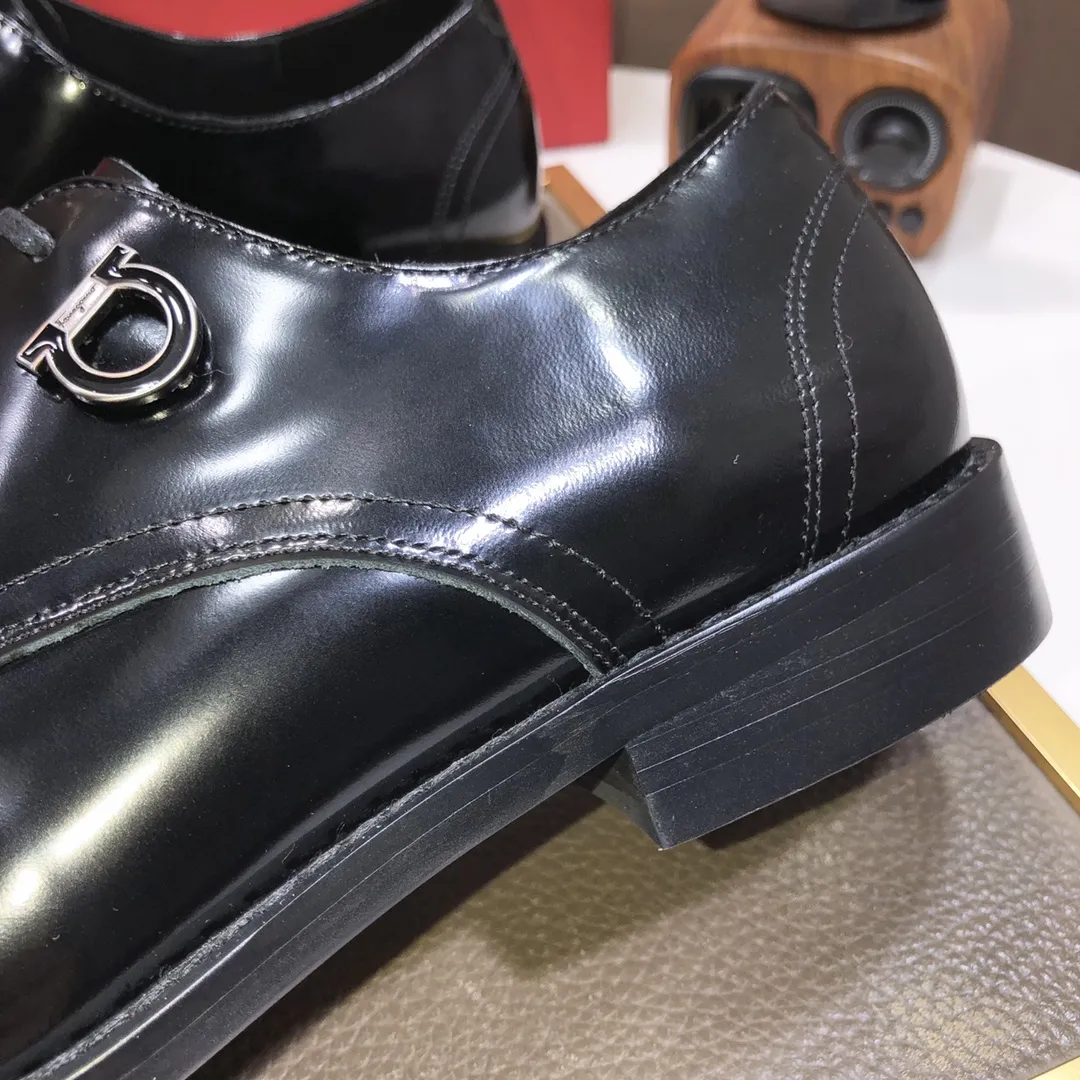 Men's shoes 💰540💰[Ferragamo/Ferragamo] (high-end Niuli) New 🍀 Ferragamo* - top version Ferragamo's classic formal leather shoes! Made of imported original cowhide, the inner top layer is comfortable cowhide lining! Original wear-resistant rubber outsole! High quality products! Code number 38-44!